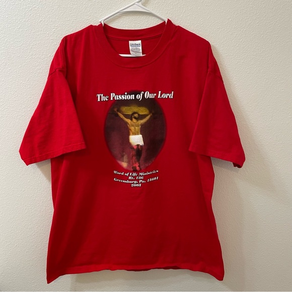 Gildan Other - Gildan Jesus Christ passion of the lord crucification shirt red xl